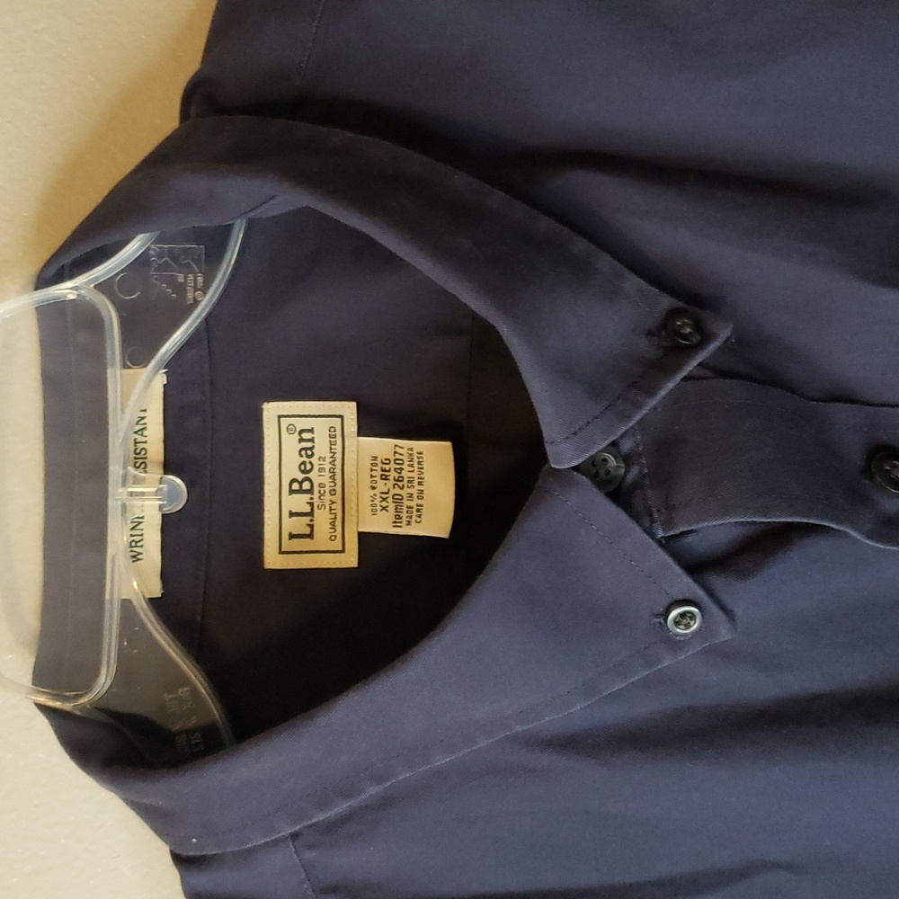 L.L. Bean Blue Button Down Long Sleeve Wrinkle Free XXLarge Regular Shirt - Picture 3 of 5